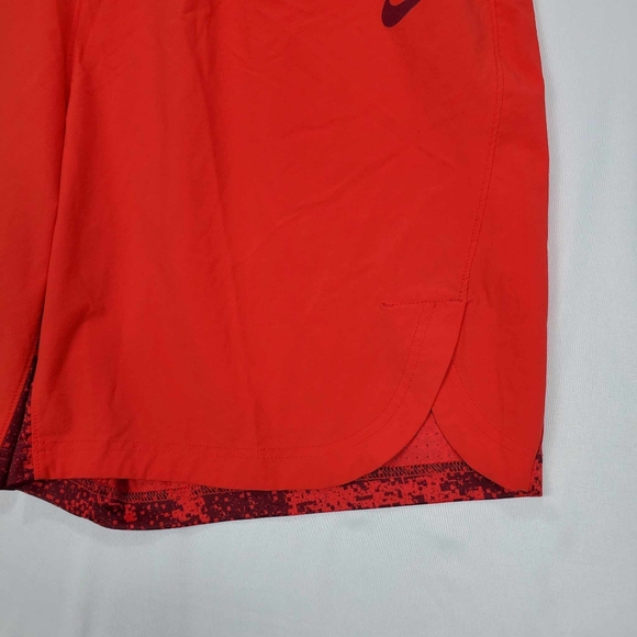 Nike Sheild LeBron James Red Basketball Boys Gym Shorts Size 4XL - Picture 5 of 16